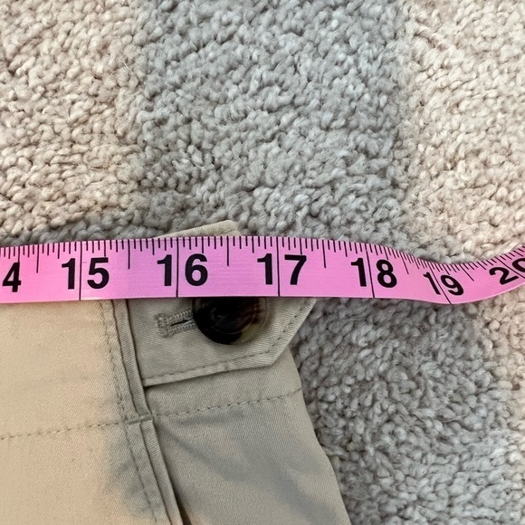Talbots Women’s Beige Chino Pants Size 12P - Picture 9 of 12
